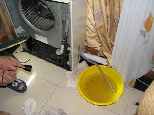 空调漏水内机漏水怎么回事
