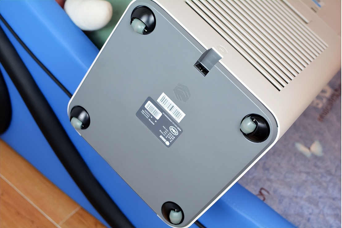 352 X63C空气净化器深度评测：爆款再升级，家人健康看得见